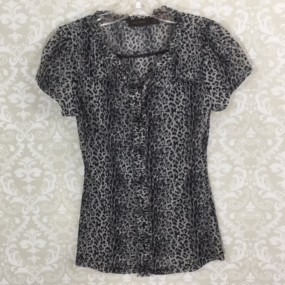 {The Limited}Size SLeopard Print Button Down